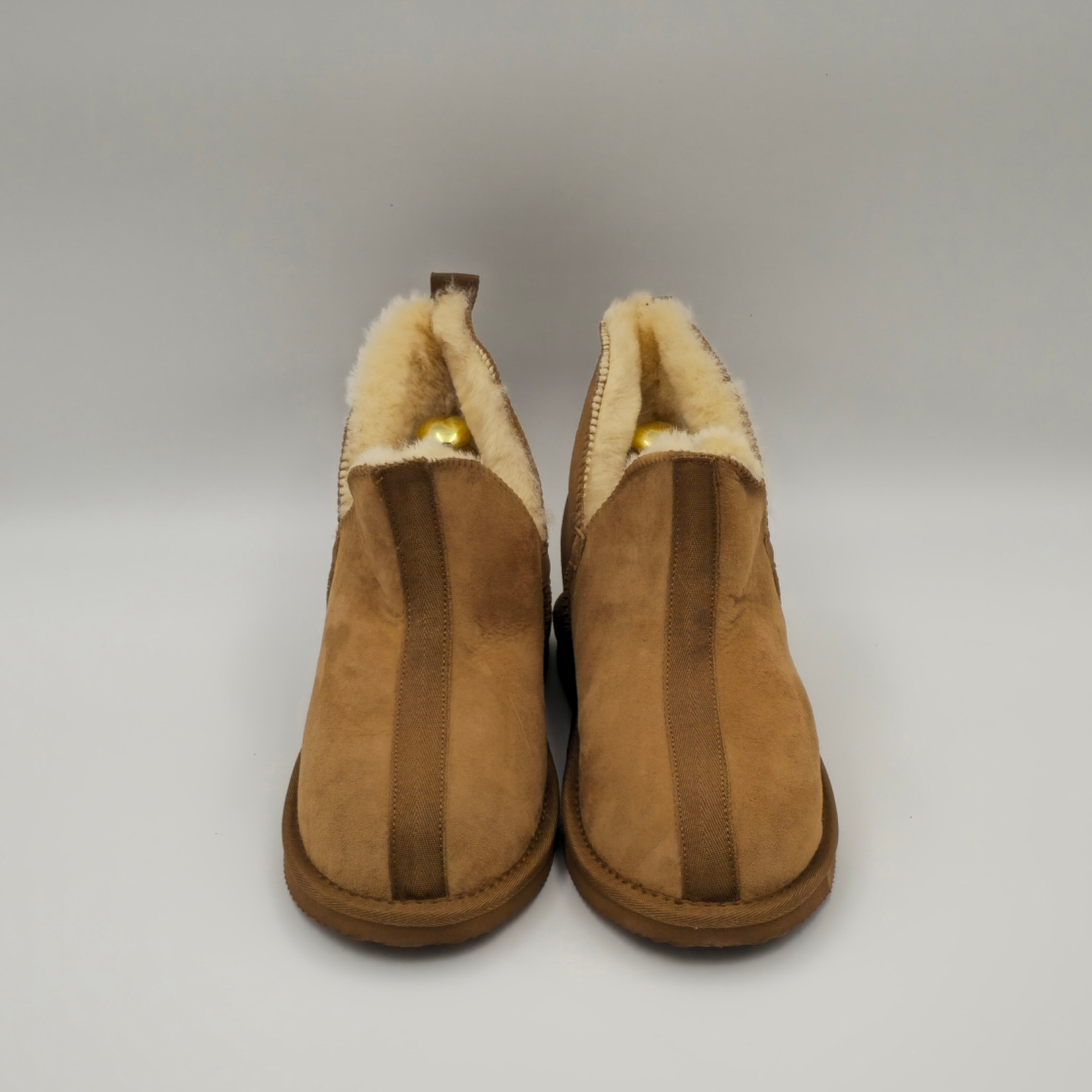Julius Sheepskin Houseshoe Mid brown