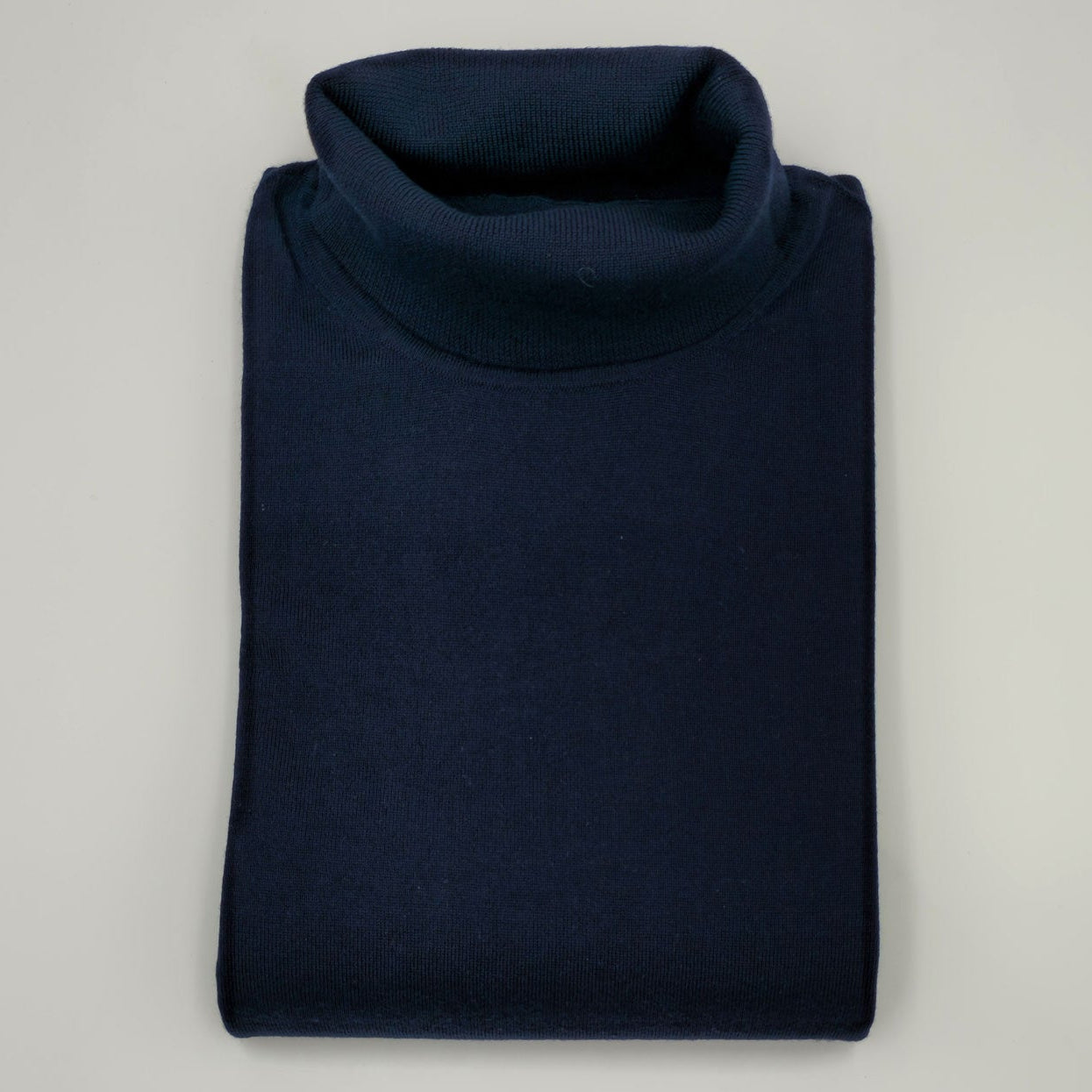 Roll Collar Merino Navy