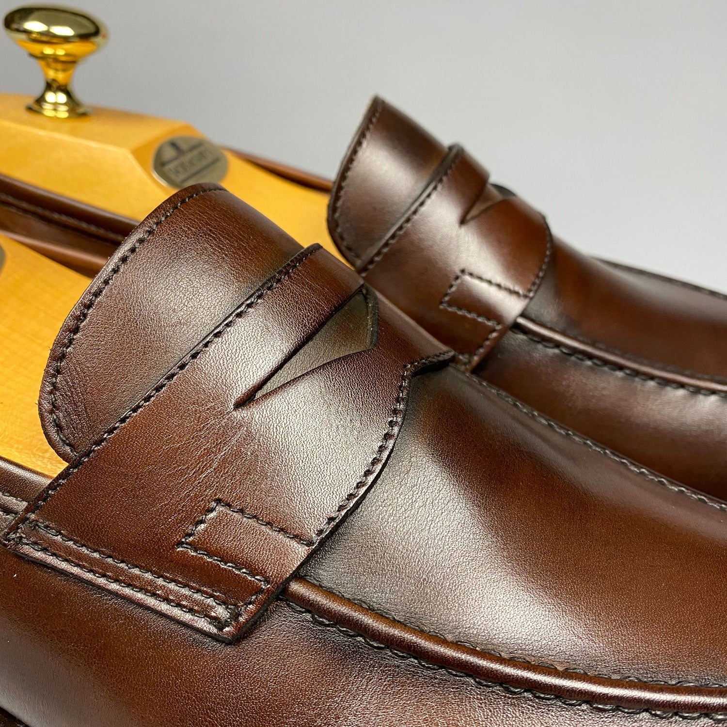 Crockett & Jones Sydney Burnished Calf Donker Bruin