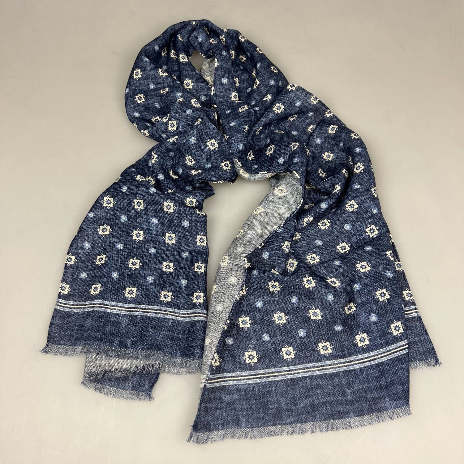 Julius Scarf Light Wool Venice