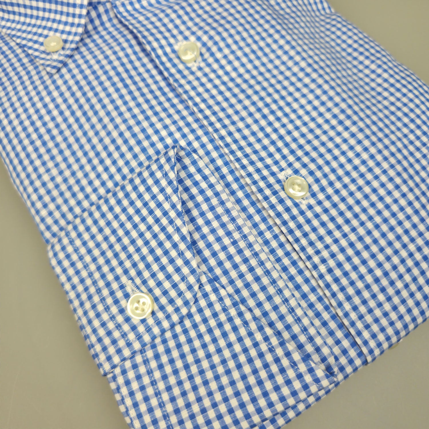 Julius Button.D. MF Small Check Blauw