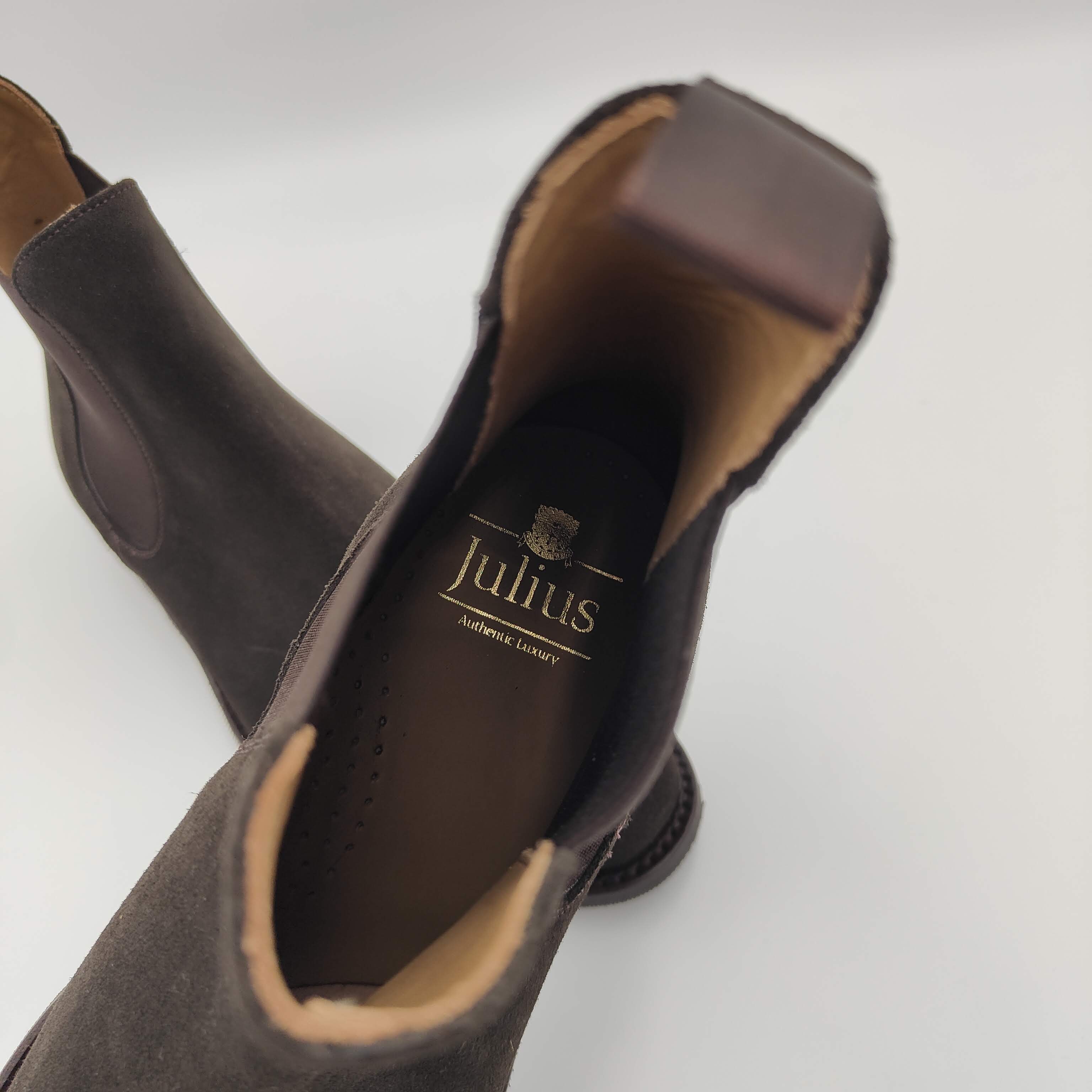 Navarra Chelsea Boot Dark Brown