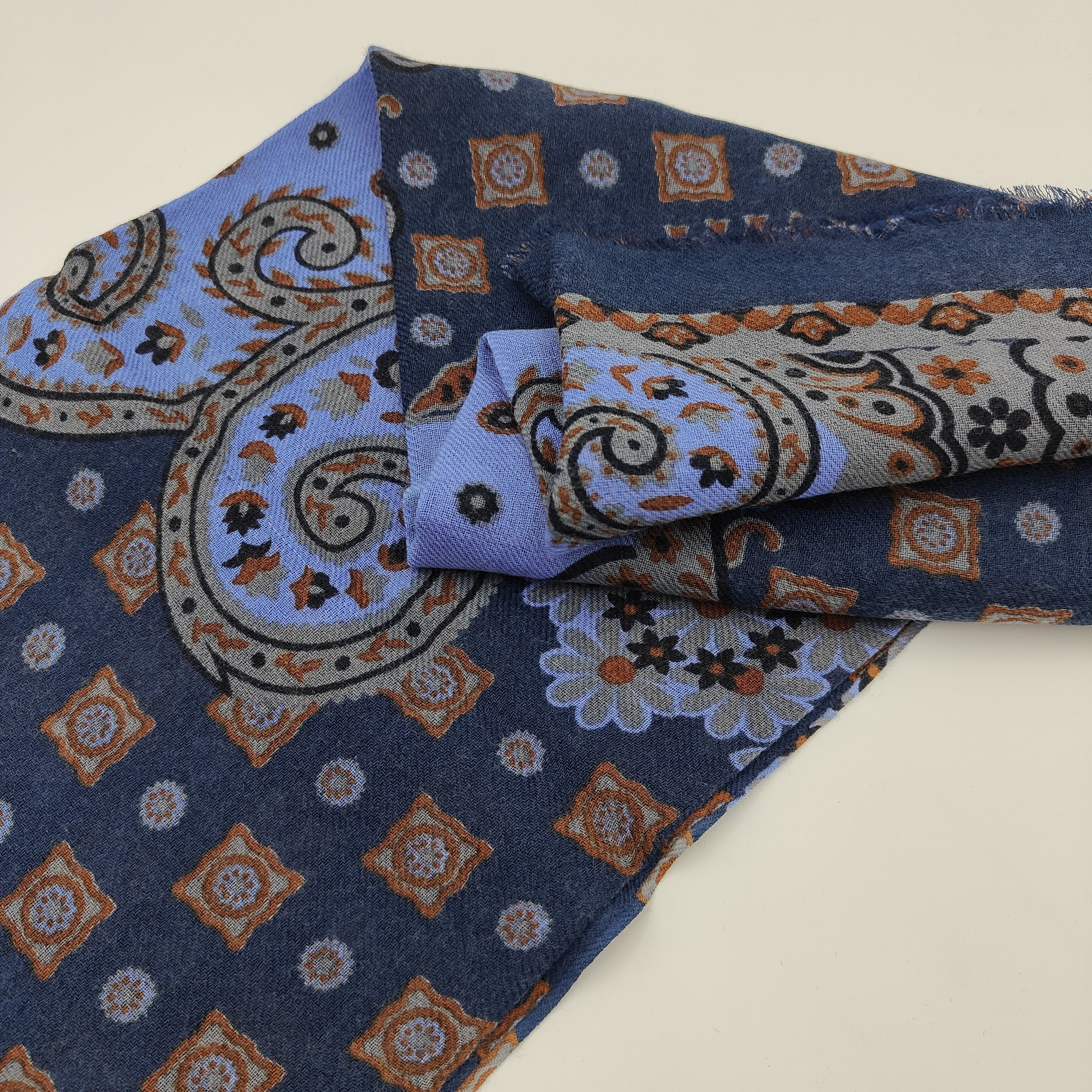 Scarf Light Wool Camaiore Blue