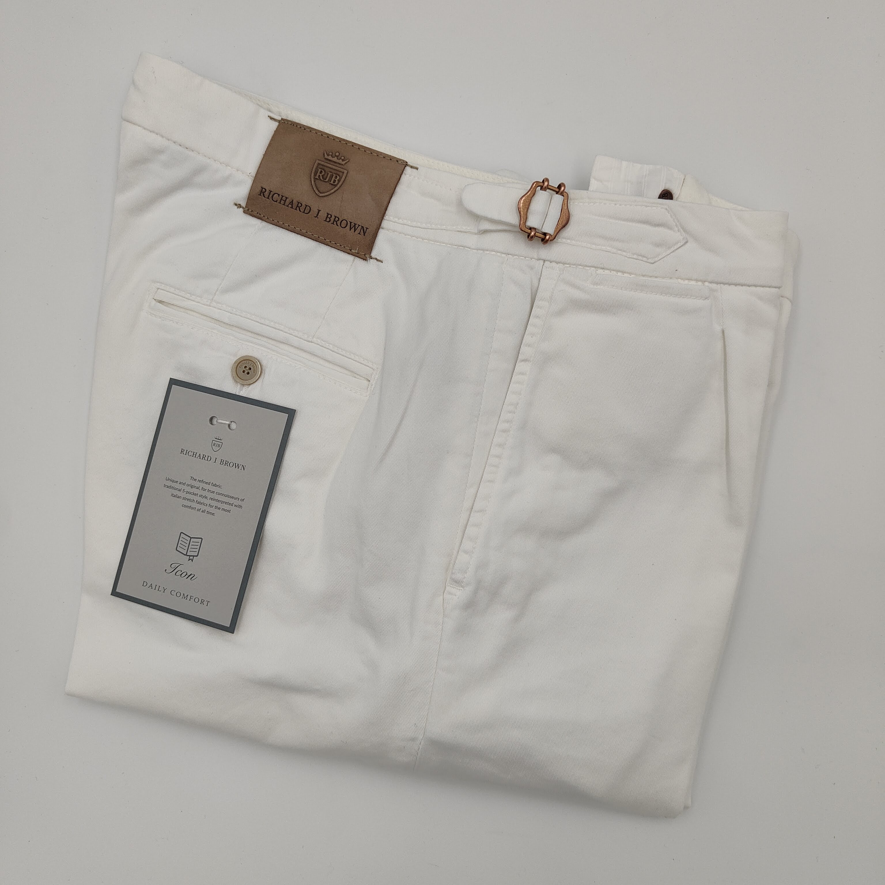 Chino Icon Manilla Side Straps White