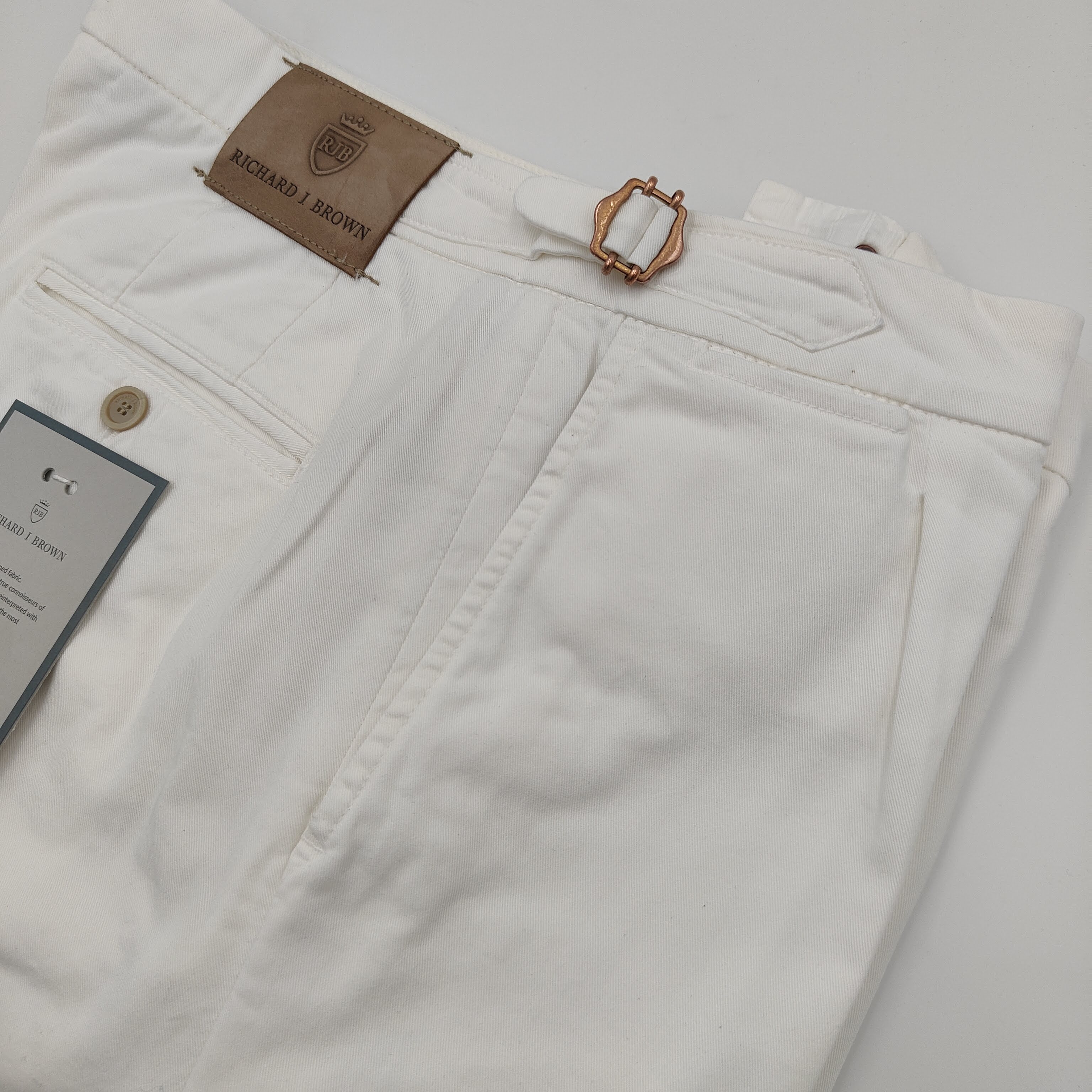 Chino Icon Manilla Side Straps White