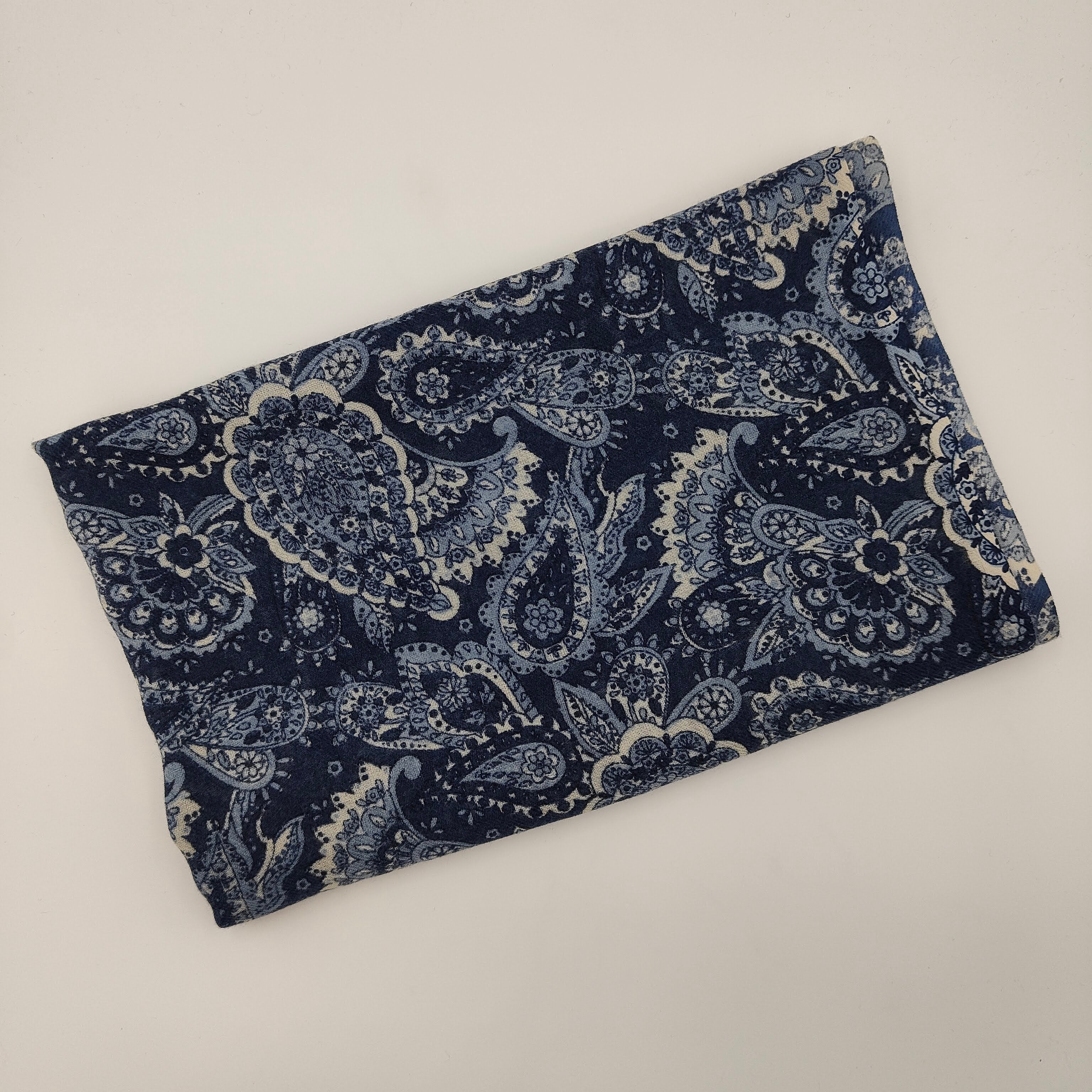 Scarf Light Wool Modena