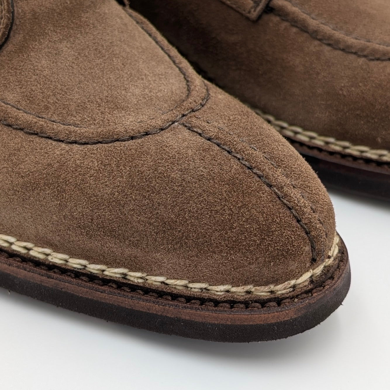 Relaxed Norwegian Suede Spelt