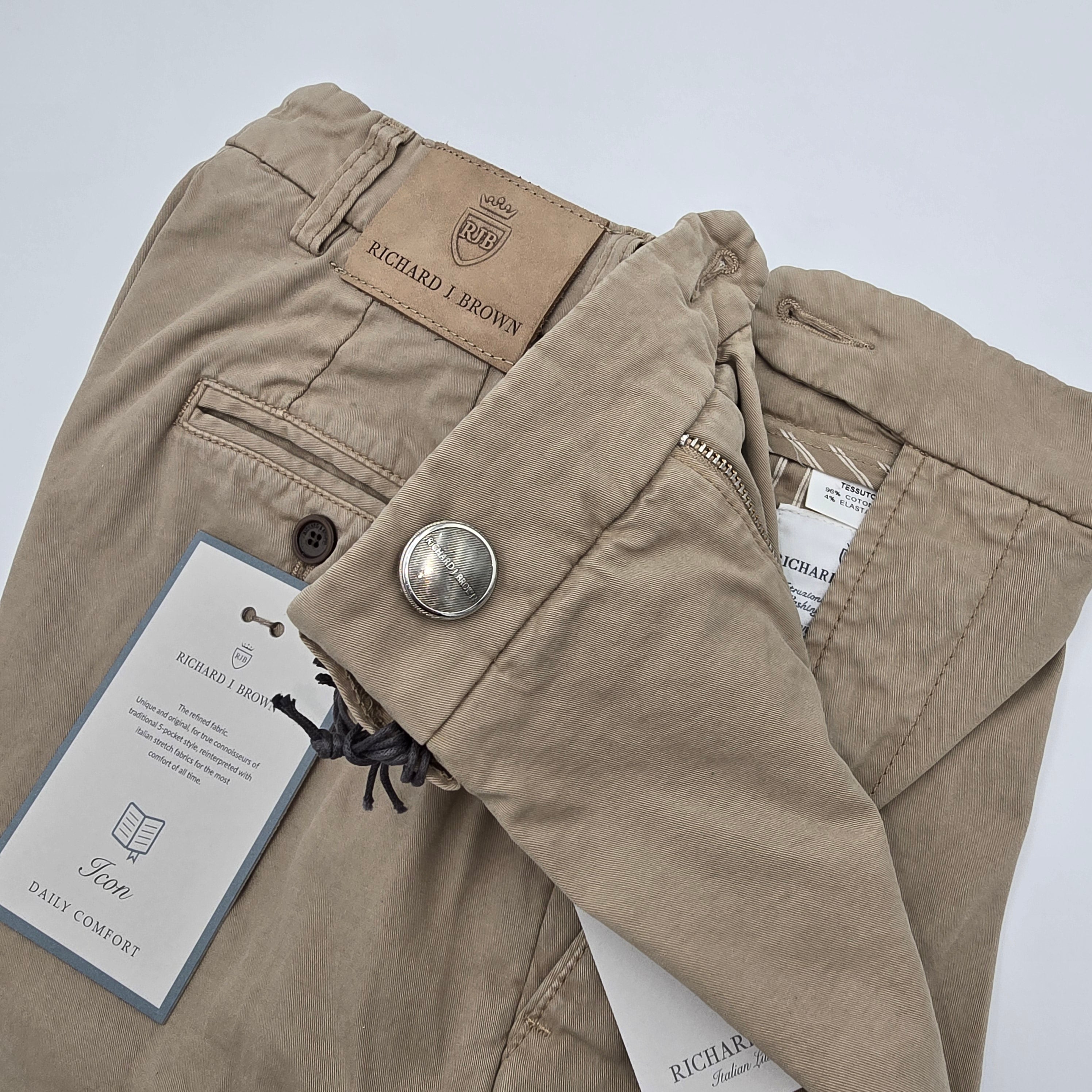 Chino Icon Singapore Beige