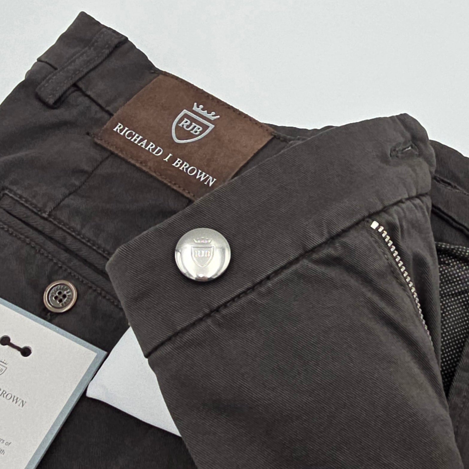 Chino Icon Singapore Dark Brown