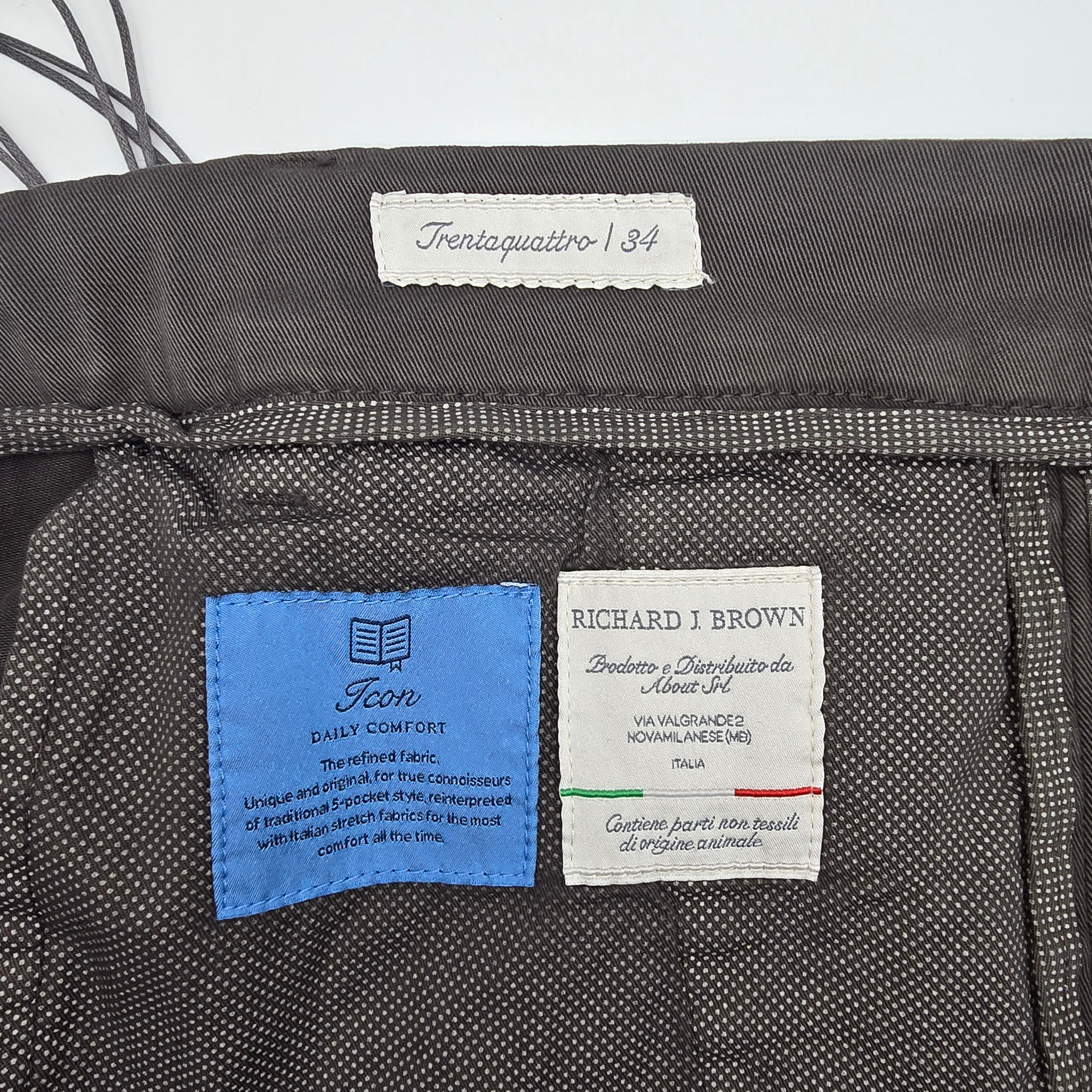 Chino Icon Singapore Dark Brown