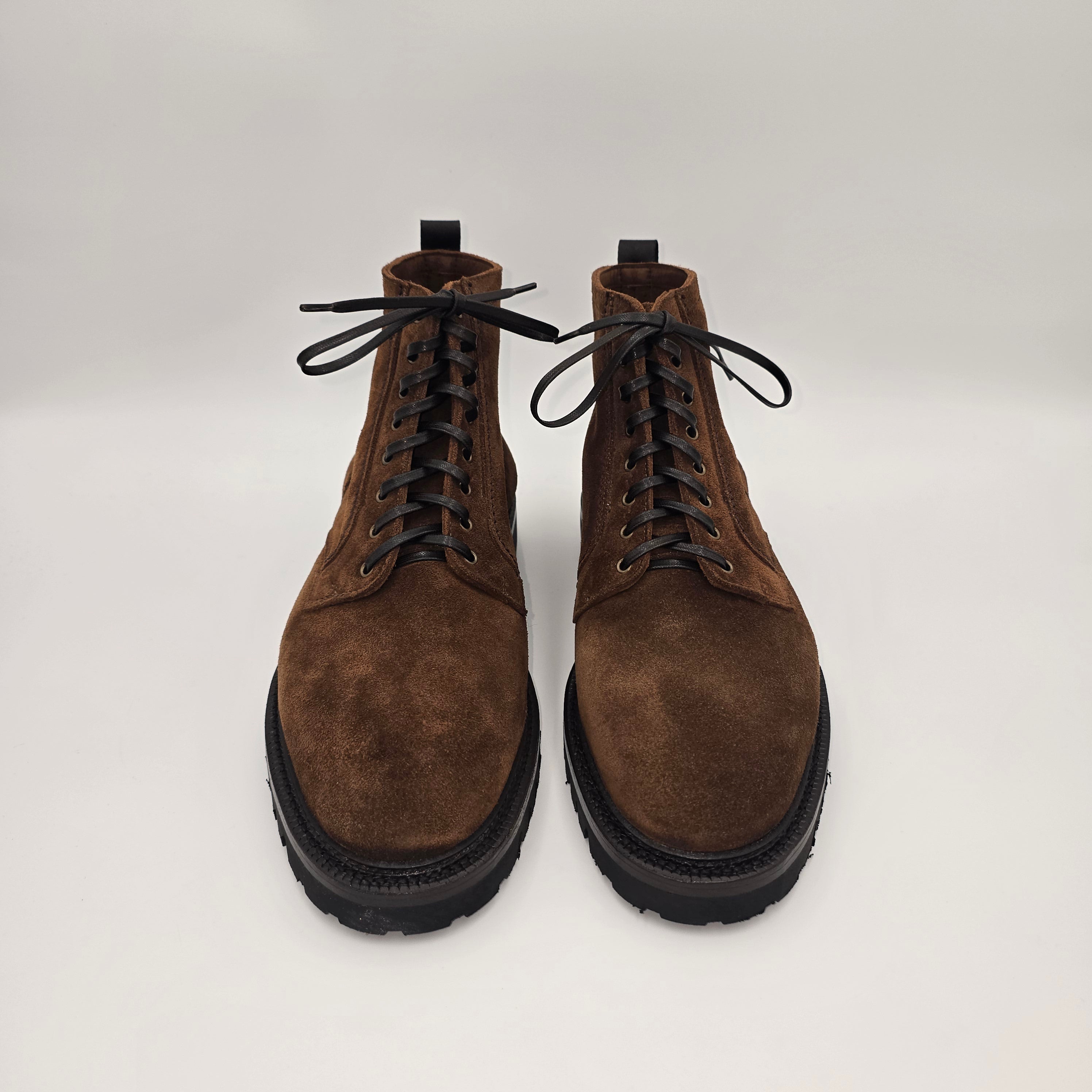 Matteo Plain Toe Boot Suede Brown
