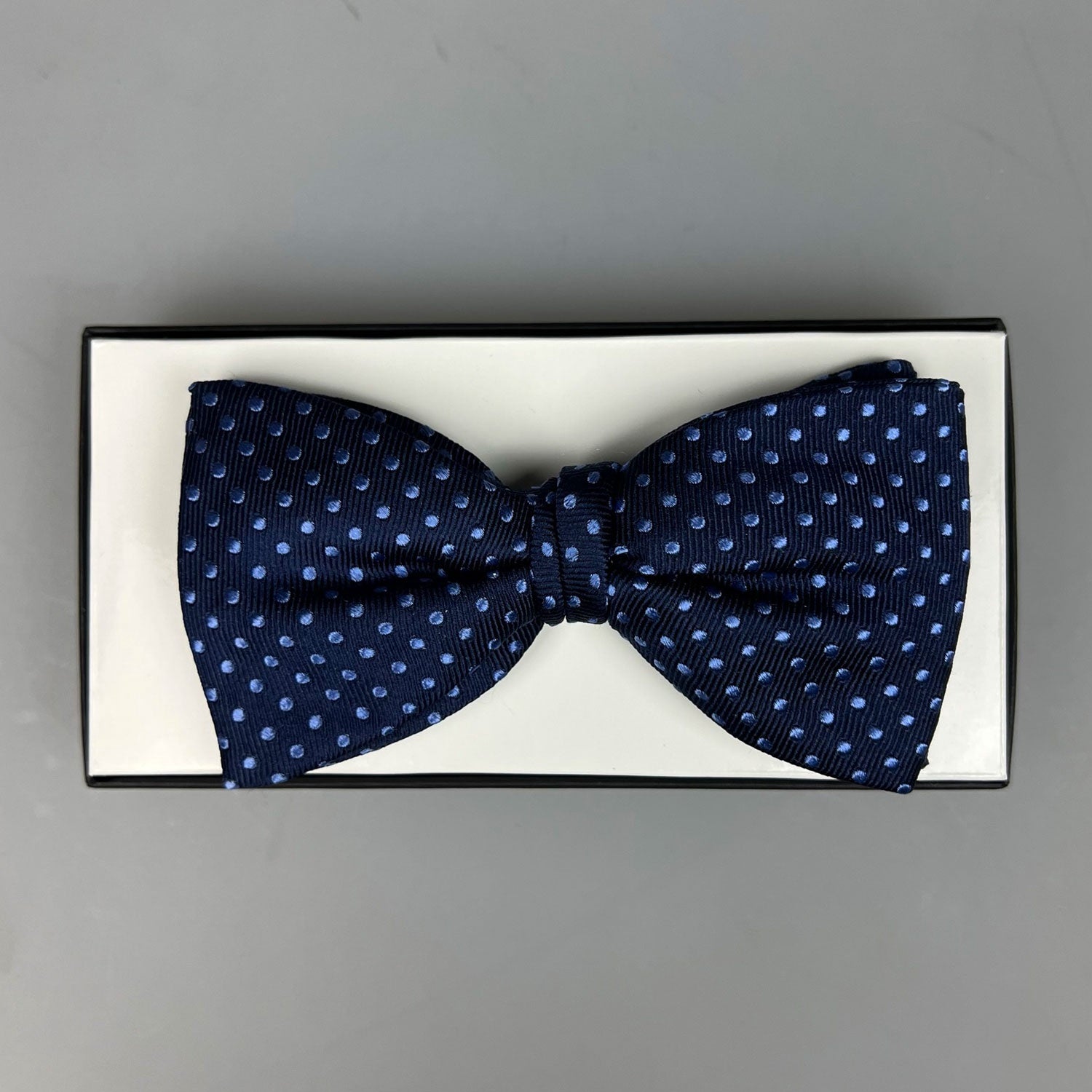 Bow-Tie Silk Polka Classic