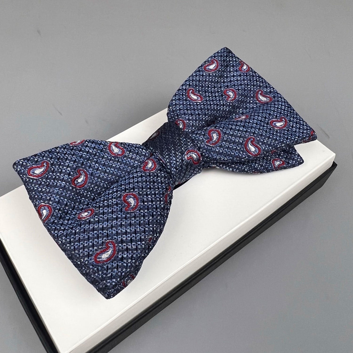 Bow-Tie Paisley