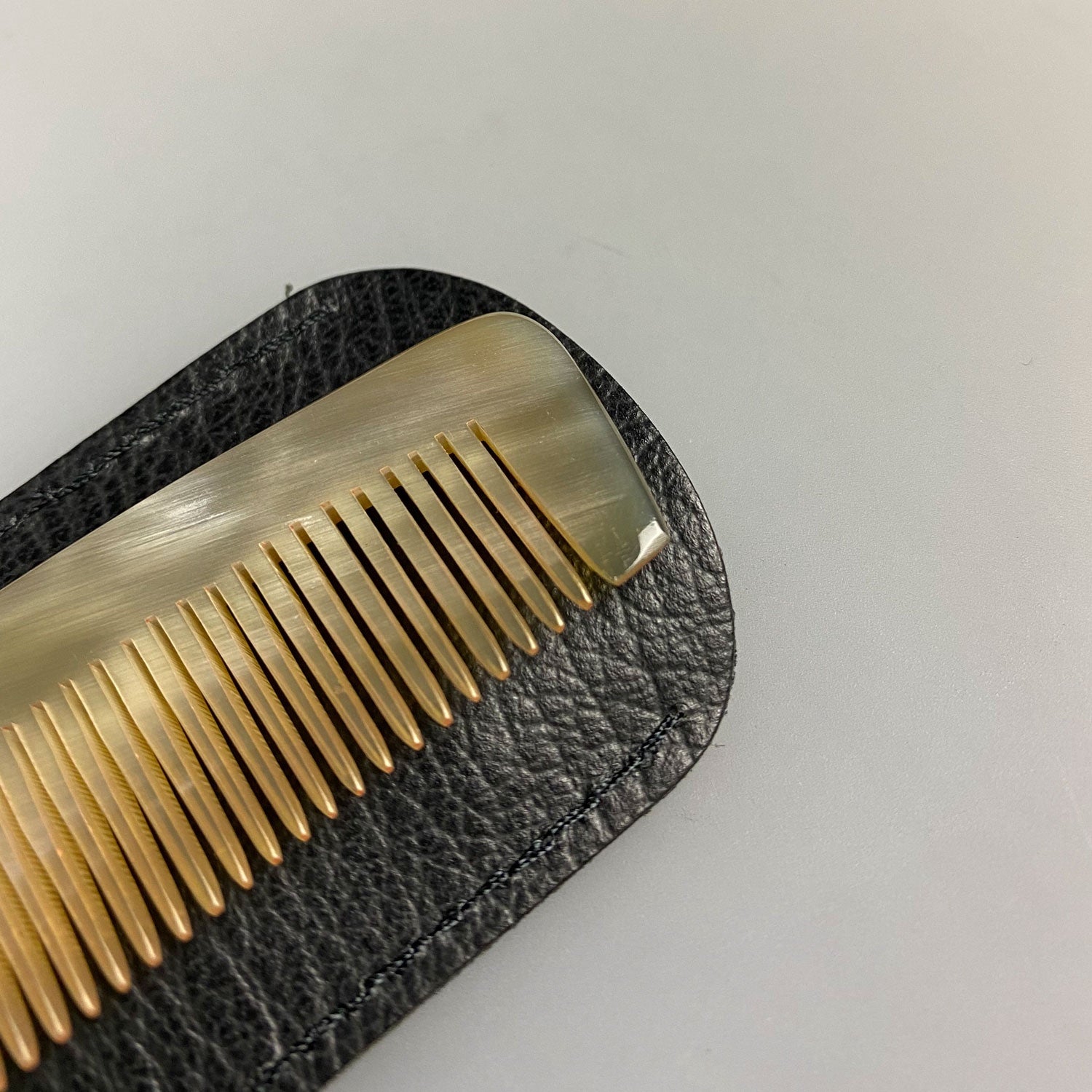 Abbeyhorn Horn Pocket Comb 5.