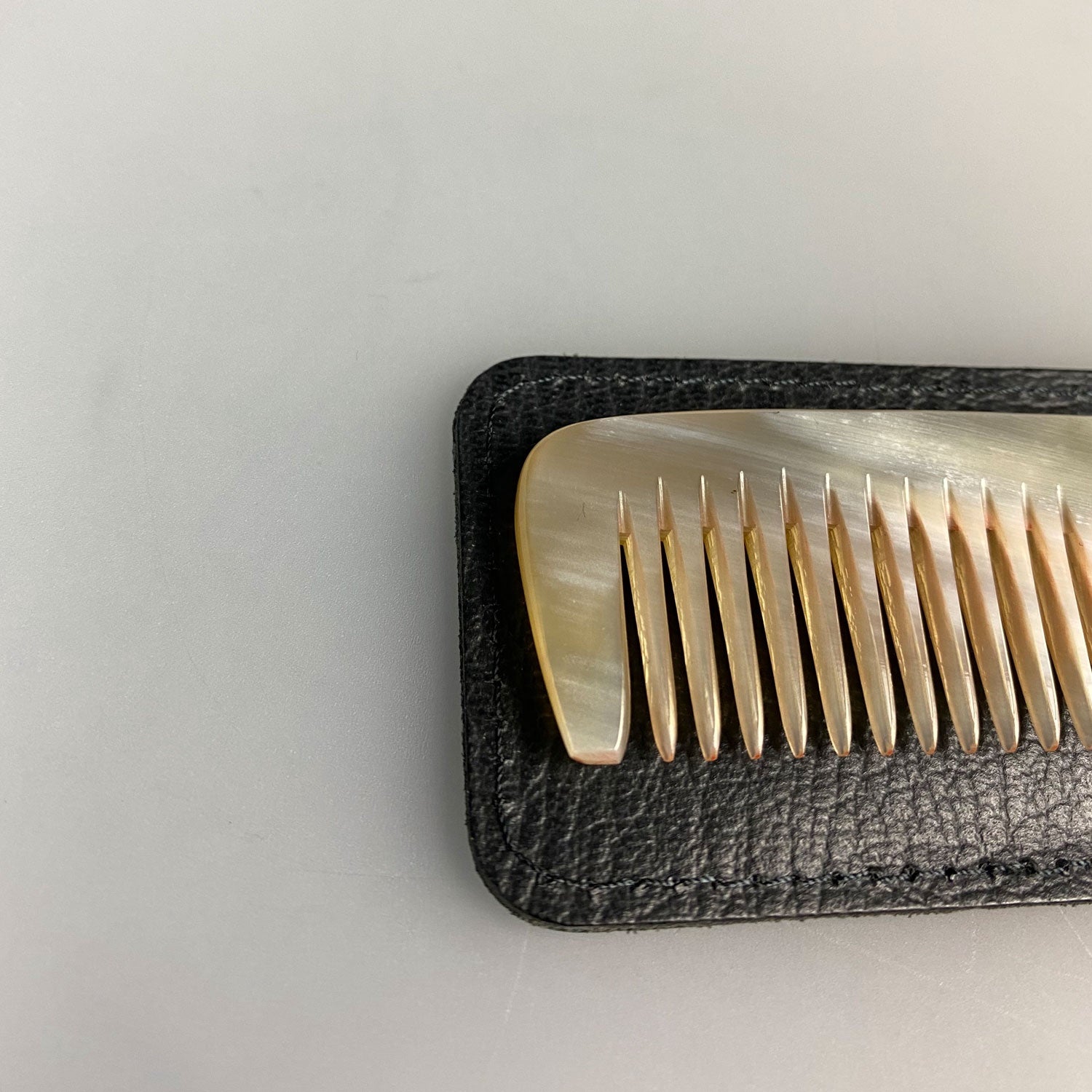 Abbeyhorn Horn Pocket Comb 5.