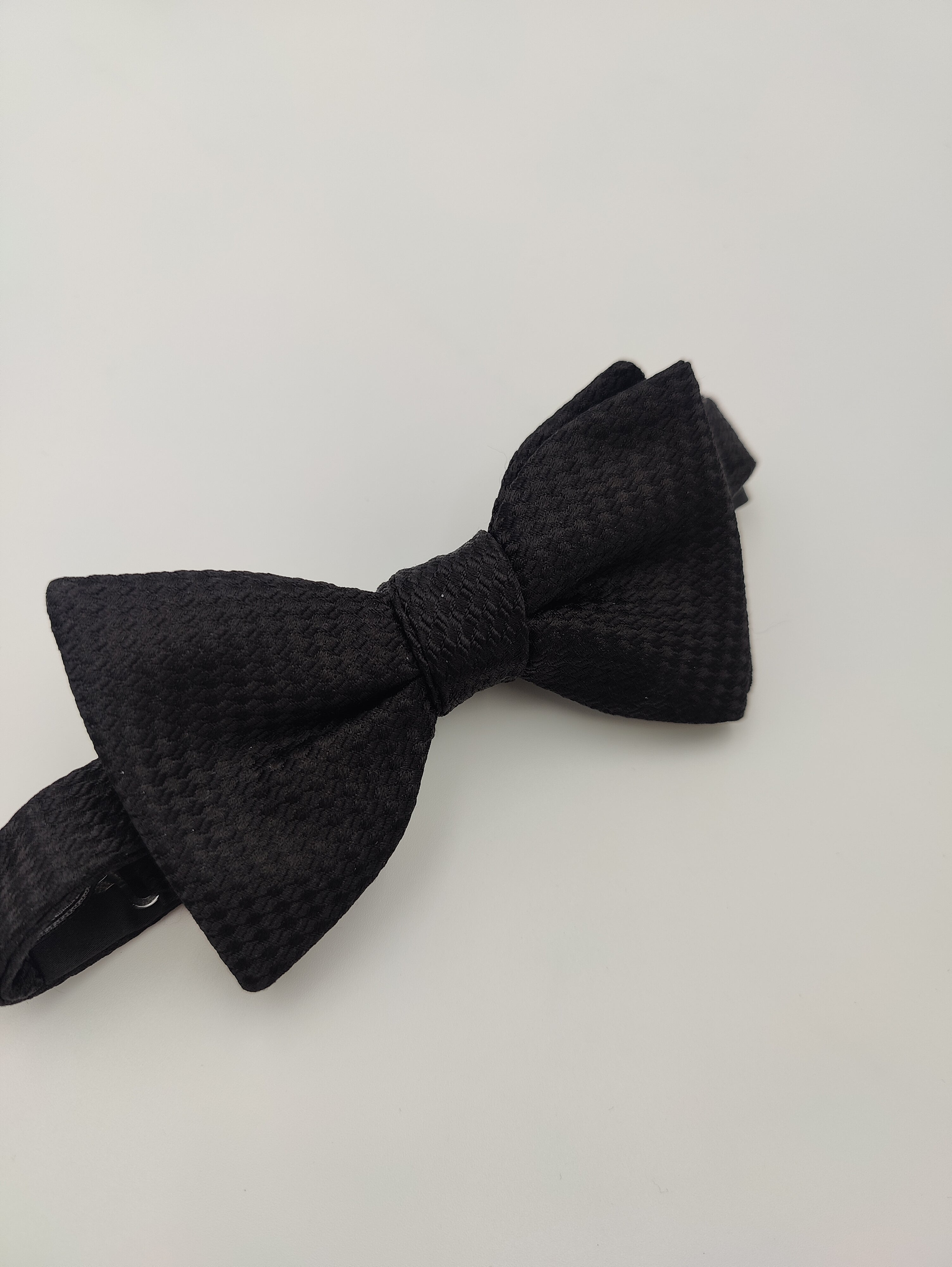 Bow-tie Classic