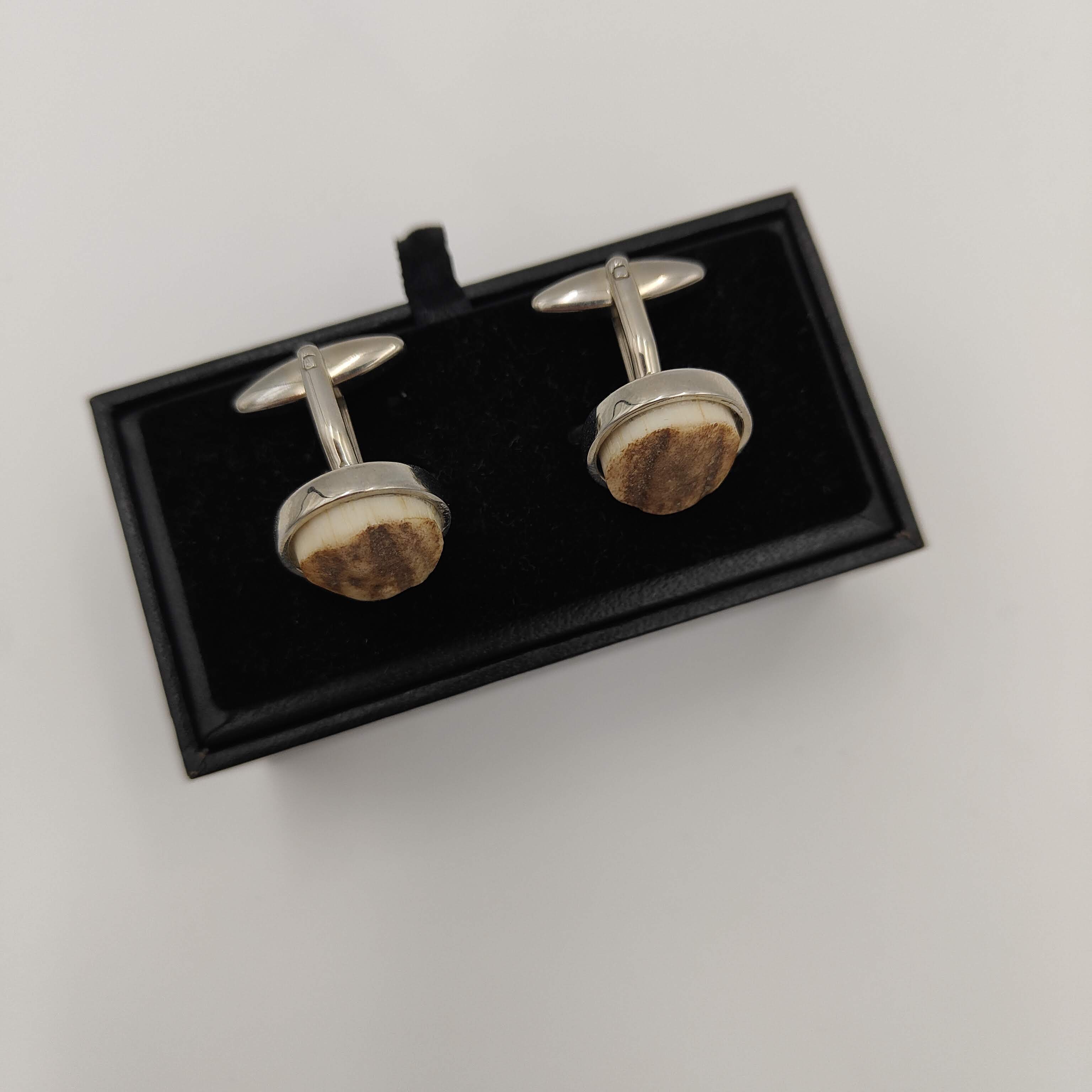 Cufflink Round Horn