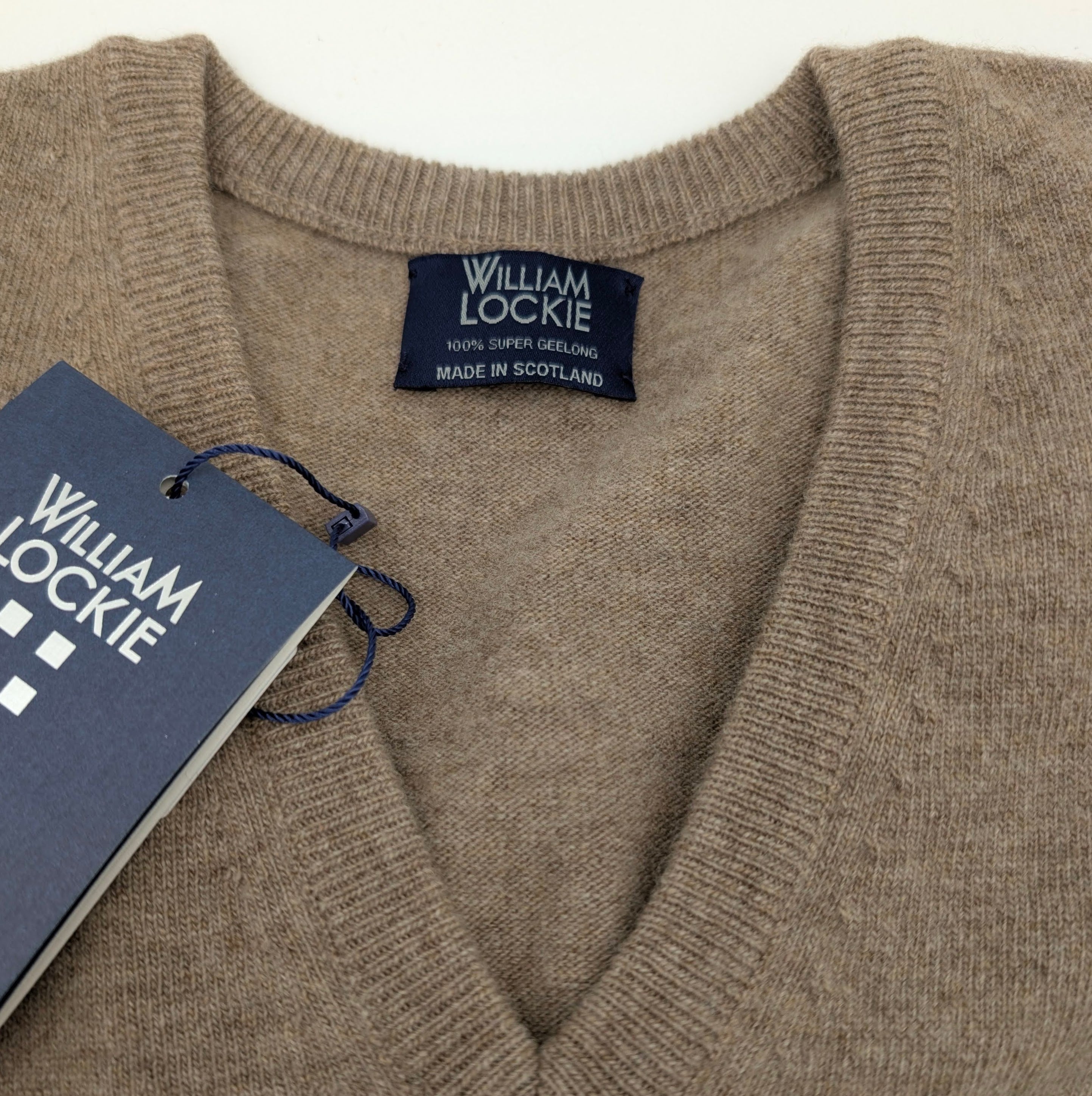 V-neck Super Geelong Sweater Dark Natural