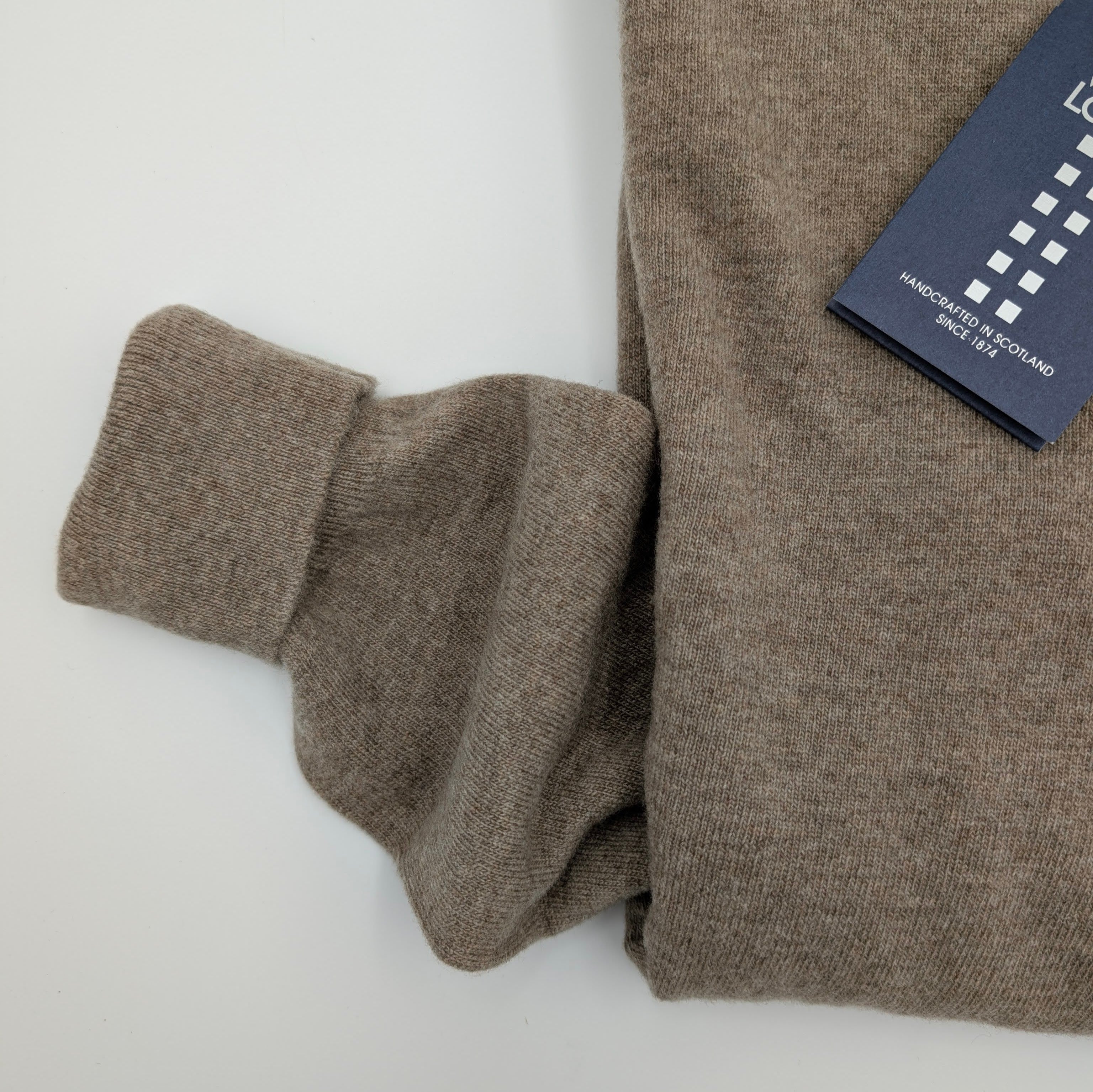 V-neck Super Geelong Sweater Dark Natural